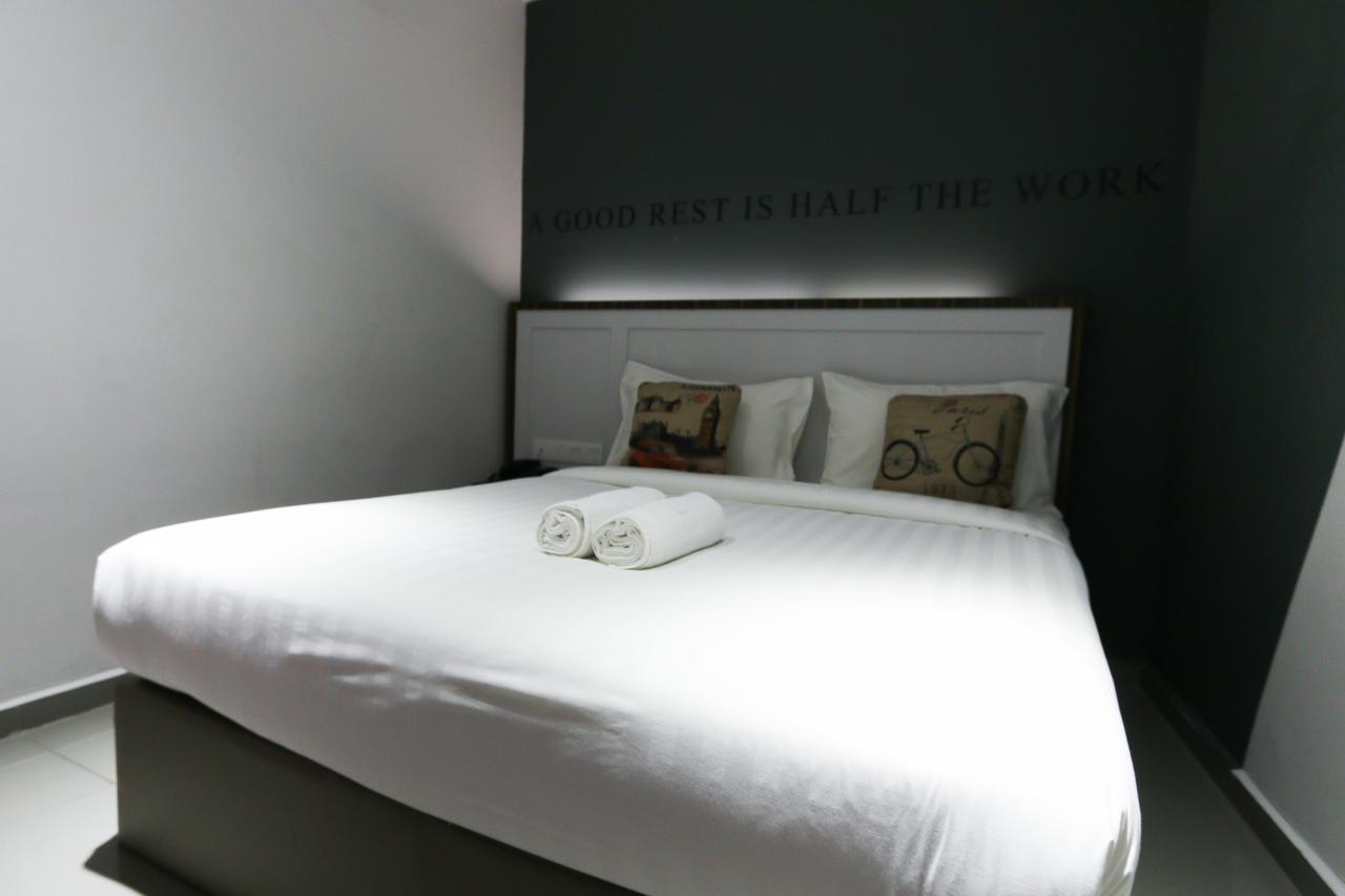 Hotel 99 Kota Kemuning Shah Alam Ngoại thất bức ảnh