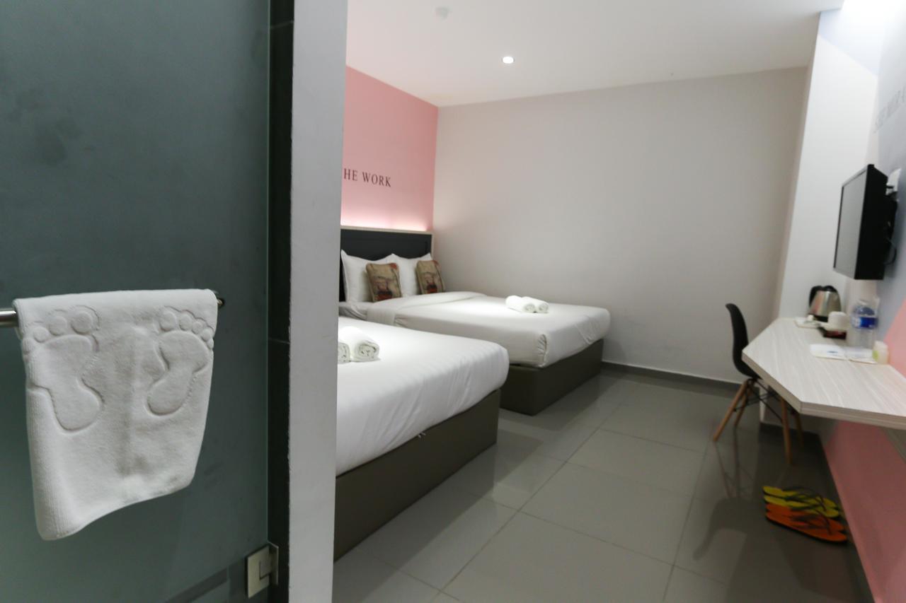 Hotel 99 Kota Kemuning Shah Alam Ngoại thất bức ảnh