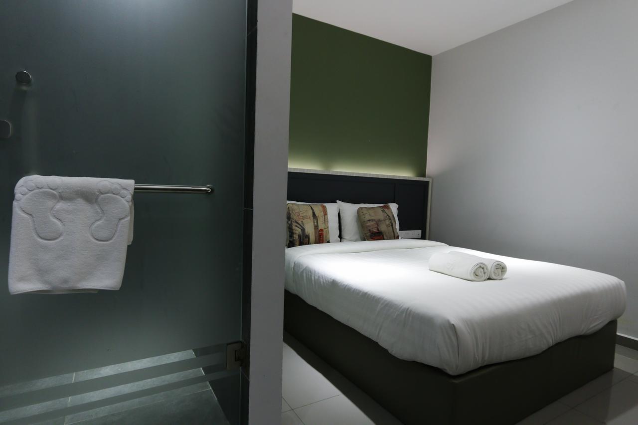 Hotel 99 Kota Kemuning Shah Alam Ngoại thất bức ảnh