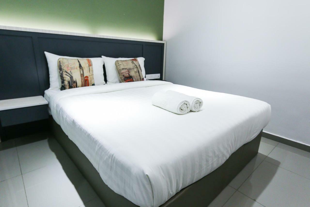 Hotel 99 Kota Kemuning Shah Alam Ngoại thất bức ảnh