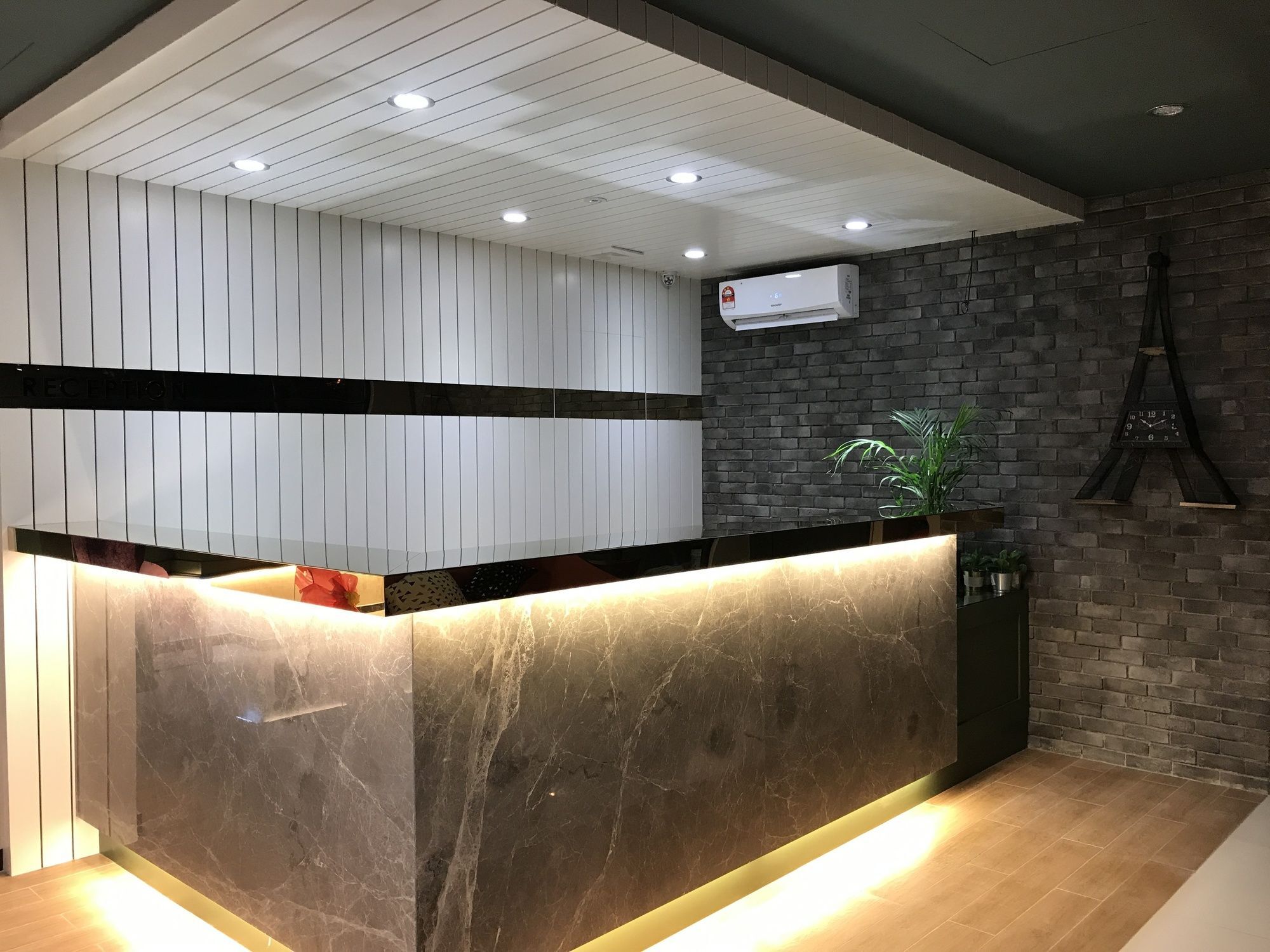 Hotel 99 Kota Kemuning Shah Alam Ngoại thất bức ảnh